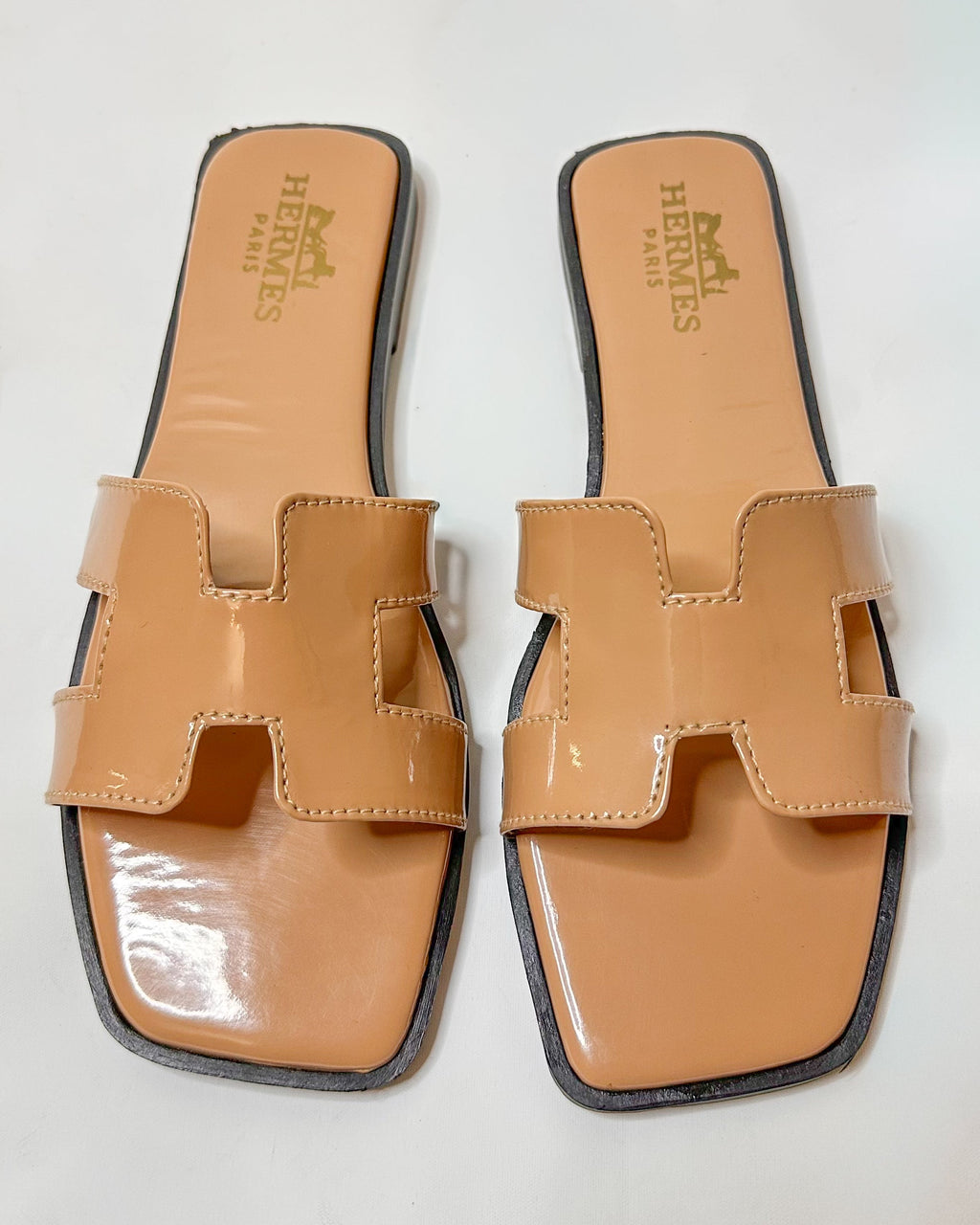 Hermès Oran Beige Flats