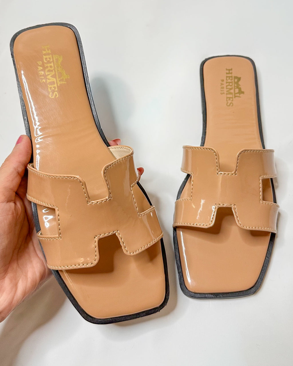 Hermès Oran Beige Flats